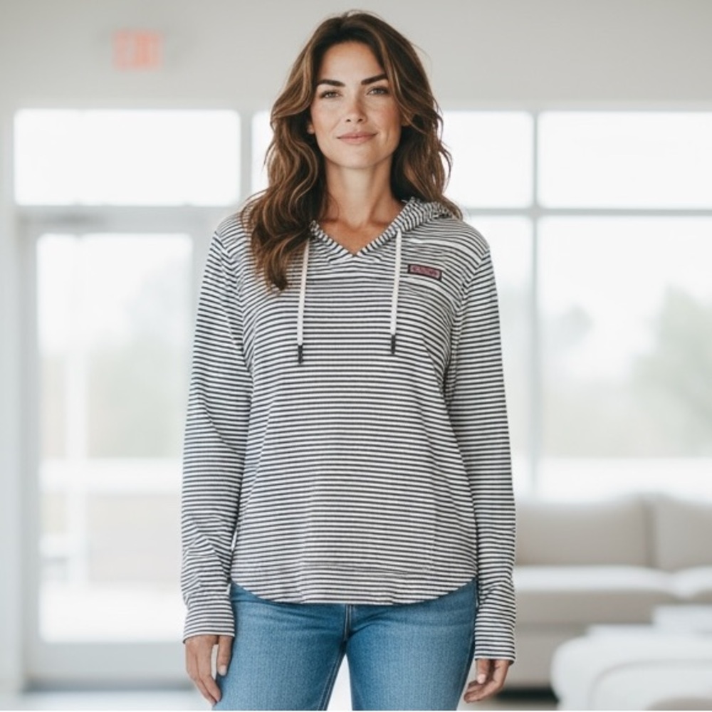 Vineyard Vines Black and White Striped Hoodie Woman’s Size M